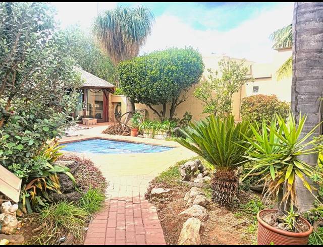 4 BEDROOM HOUSE FOR SALE IN SUNWARD PARK